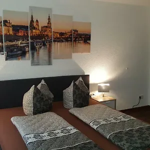 Dresden-neustadt Mit Parkplatz Apartment Dresden